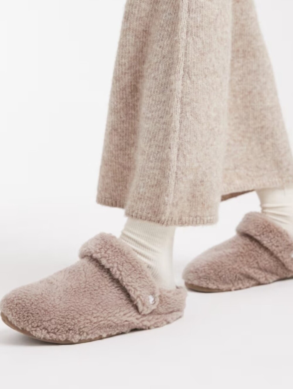CROCS Warm Brown Gray Cozzzy Classic Faux Fur Fall Winter Lounge Slipper Clogs